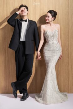 Studio – Background Tường Gỗ